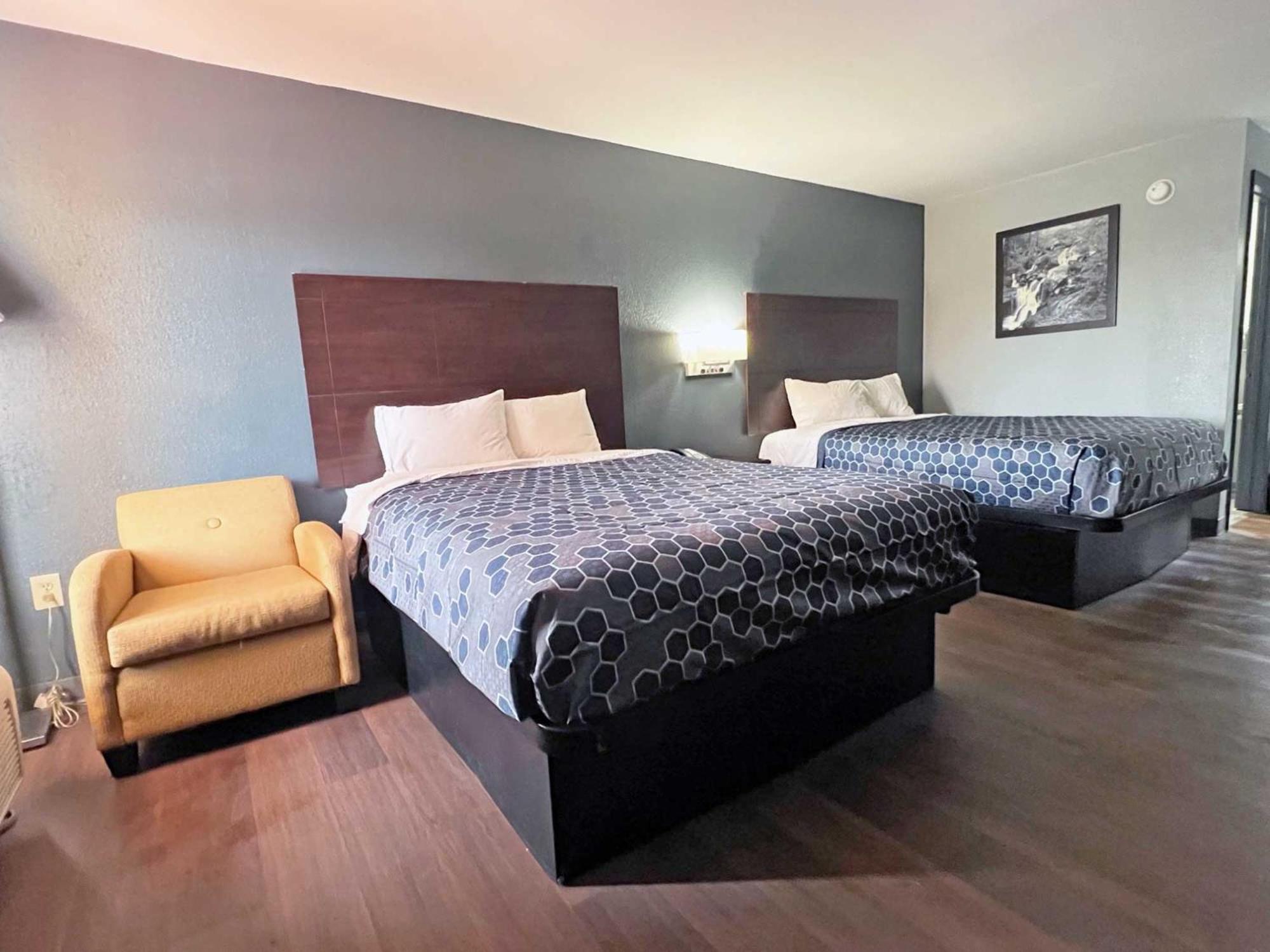 Hotel Red Carpet & 4*